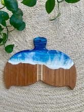 Load image into Gallery viewer, Whale Tail Beach Resin Art Bamboo Cheeseboard