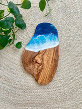 Load image into Gallery viewer, Olive Wood Cheeseboard