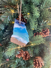Load image into Gallery viewer, Georgia ornament