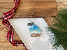 Load image into Gallery viewer, Georgia ornament
