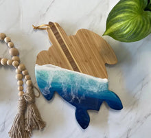 Load image into Gallery viewer, Turtle Shaped Cheeseboard