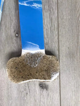 Load image into Gallery viewer, Beach Themed Resin Art Letter