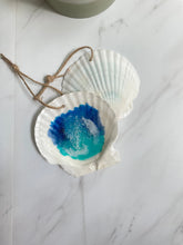 Load image into Gallery viewer, Seashell Ornament