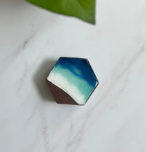 Load image into Gallery viewer, Walnut Ring Box