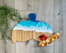 Load image into Gallery viewer, Whale Tail Beach Resin Art Bamboo Cheeseboard