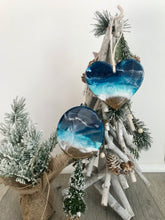 Load image into Gallery viewer, Heart Shaped Beach Resin Art Ornament